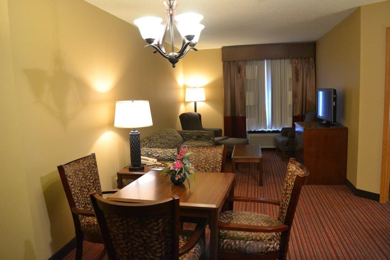 Baymont By Wyndham Mequon Milwaukee Area Hotel Exterior foto